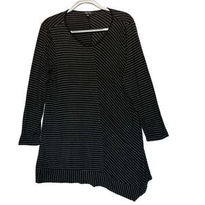 Comfy USA Top Size XL 3/4 Sleeve Shirt Black White Stripe Asymmetrical Hem Tunic